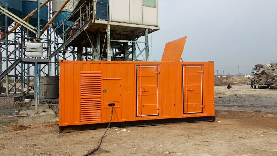 富宁出租发电机-在寒冷地区使用康明斯柴油发电机时要注意哪些问题