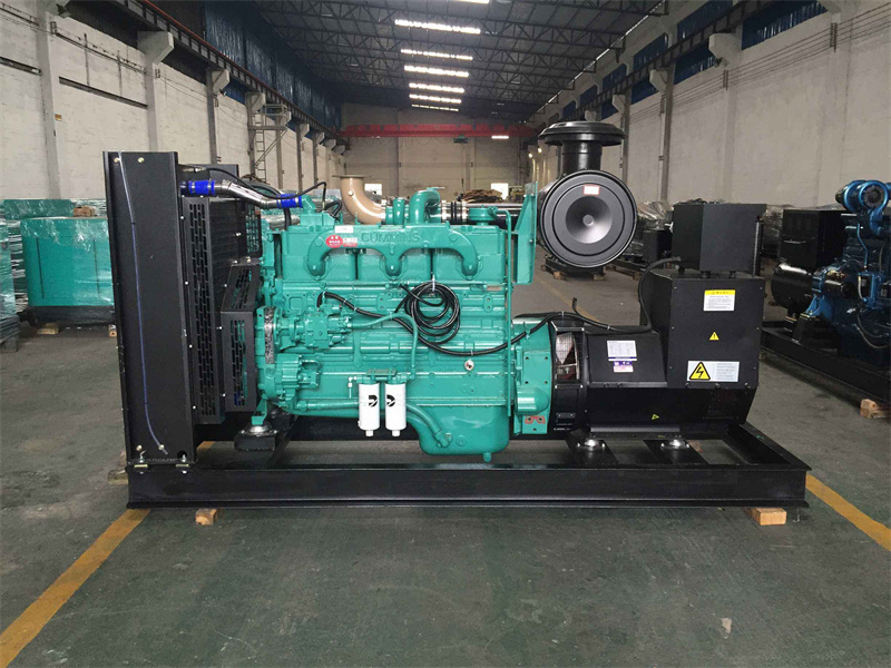富宁发电机出租租赁如何保证柴油发电机组的正常运行？