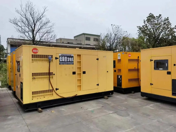 富宁干式空气滤清器和湿式空气滤清器有什么区别？