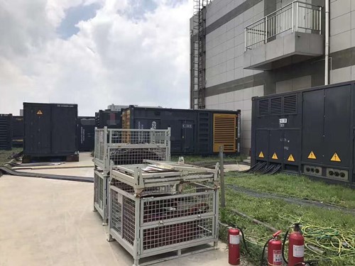 富宁除了定期检查，还有哪些方法可以及时发现接触式转速表探头的磨损？