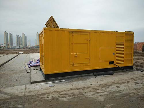 富宁合同中关于乙方责任导致工期延误的赔偿标准应该如何制定?